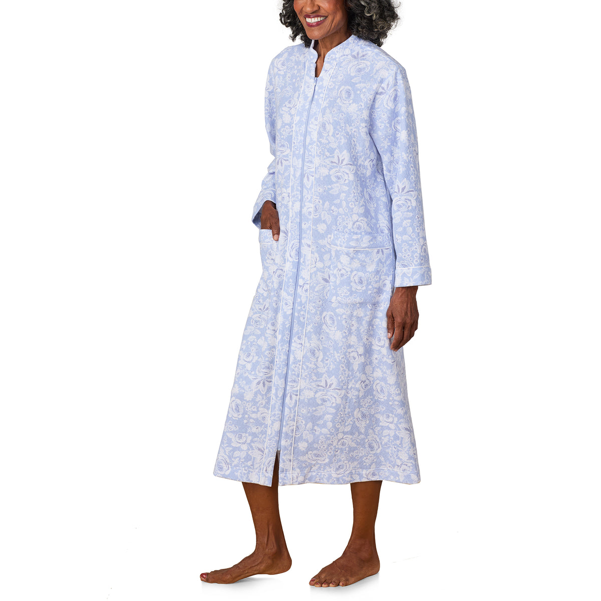 A lady wearing Blue Roses Zip Robe